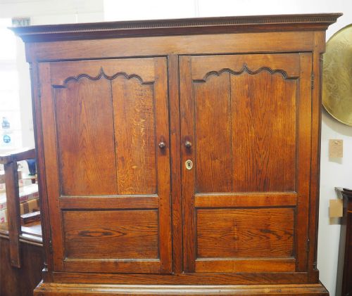 fig 1. Early 18th century Oak Press Cupboard