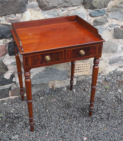 Small Late Georgian Mahogany Washstand