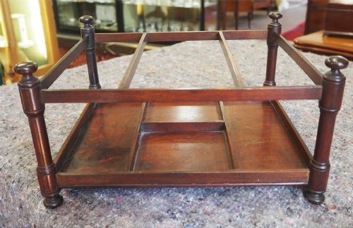 RARE GEORGIAN MAHOGANY DECANTER HOLDER - ADDITIONAL PHOTO 2