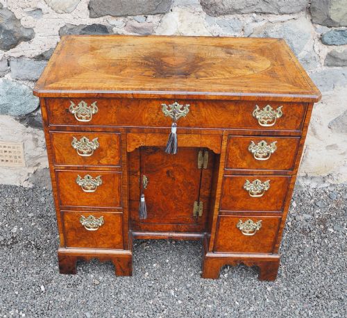 Stunning George 1st Burr Walnut Desk