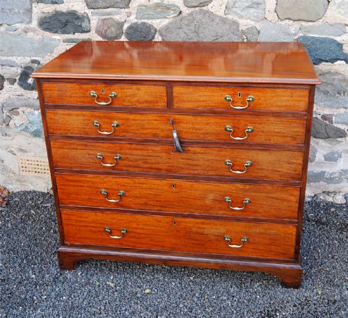 Fine Quality George 3rd Chest of Drawers