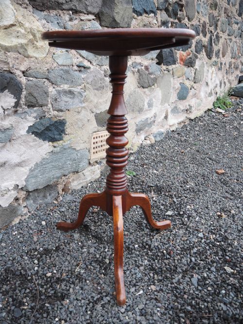 18TH CENTURY ELM TRIPOD WINE TABLE - ADDITIONAL PHOTO 3