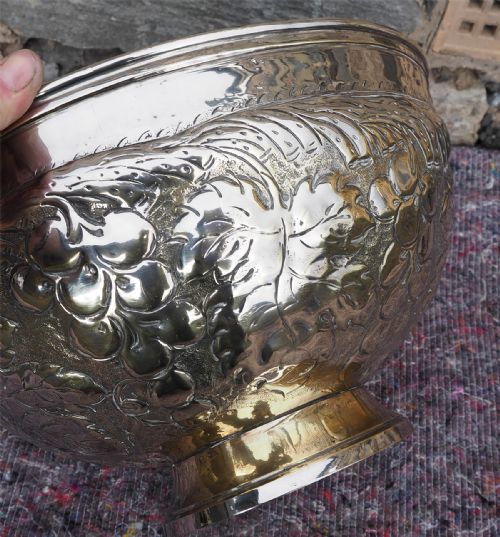 LARGE 19TH CENTURY PLATED PUNCH BOWL - ADDITIONAL PHOTO 6