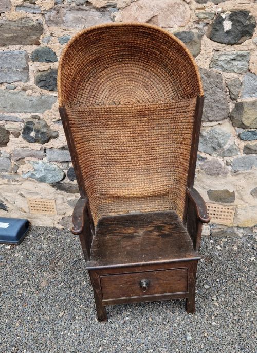 fig 1. Fine Early Hooded Oak Orkney Chair