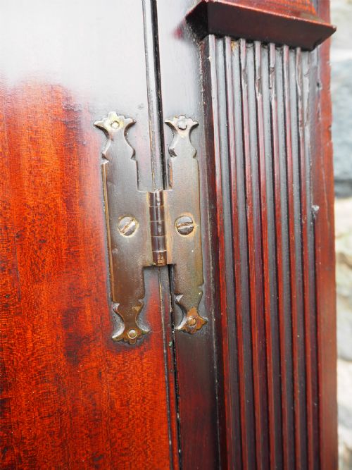 GEORGE 2ND RED WALNUT CORNER CABINET - ADDITIONAL PHOTO 5