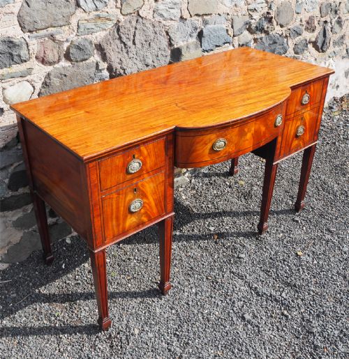 NICE SHAPE GEORGIAN MAHOGANY SIDEBOARD - ADDITIONAL PHOTO 1