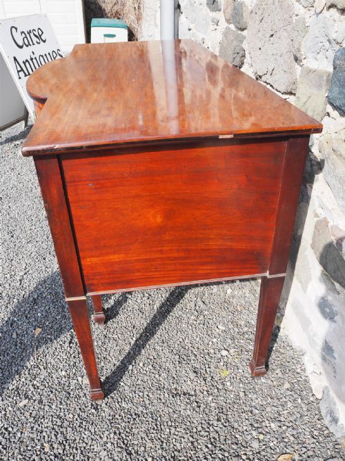 NICE SHAPE GEORGIAN MAHOGANY SIDEBOARD - ADDITIONAL PHOTO 5