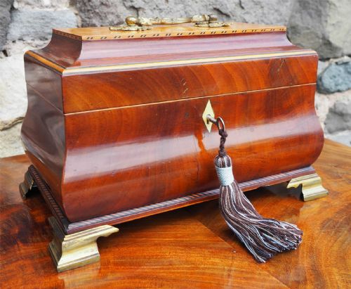 Gorgeous 18th Cent. Shaped Tea Caddy