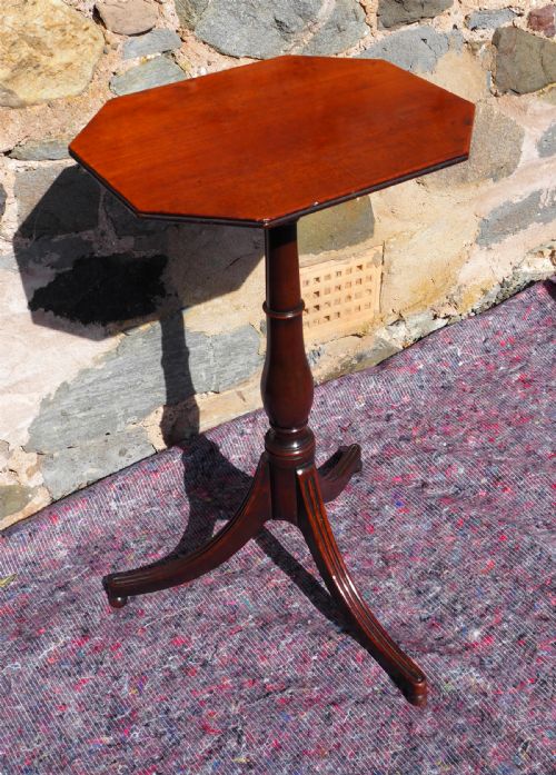 GEORGIAN MAHOGANY TRIPOD WINE TABLE - ADDITIONAL PHOTO 1
