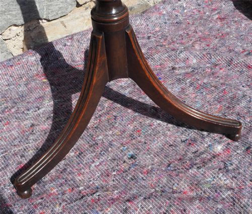 GEORGIAN MAHOGANY TRIPOD WINE TABLE - ADDITIONAL PHOTO 2