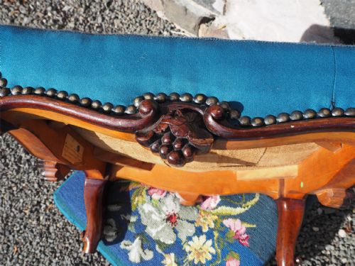 FINE PAIR OF VICTORIAN ROSEWOOD FOOTSTOOLS - ADDITIONAL PHOTO 5