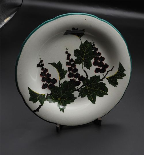 Superb Wemyss Blackcurrants Dessert Plate