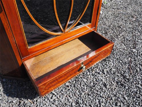 SUPERB GEORGIAN SCOTTISH CORNER CABINET - ADDITIONAL PHOTO 3