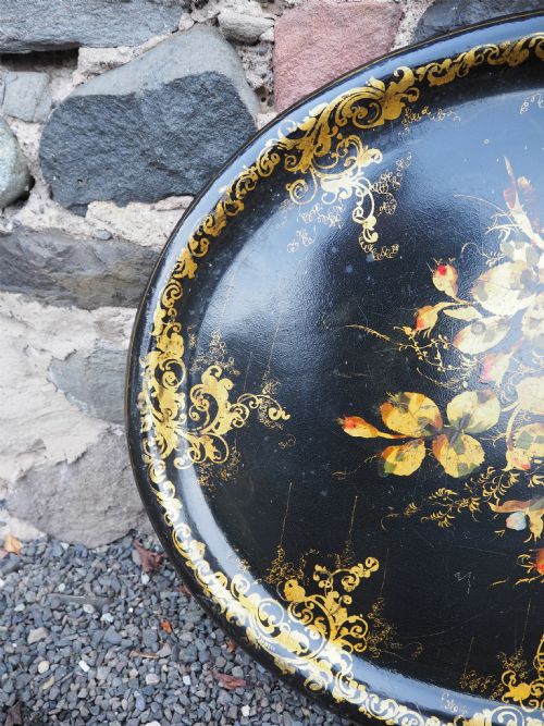 LARGE 19TH CENTURY OVAL PAPIER MACHE TRAY - ADDITIONAL PHOTO 2