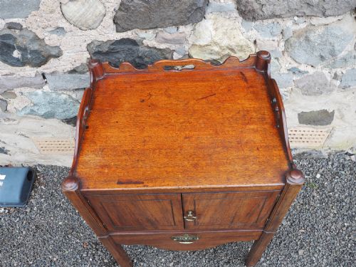 GEORGIAN MAHOGANY BEDSIDE COMMODE - ADDITIONAL PHOTO 4
