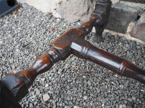 EARLY 18TH CENTURY OAK SIDE TABLE - ADDITIONAL PHOTO 6