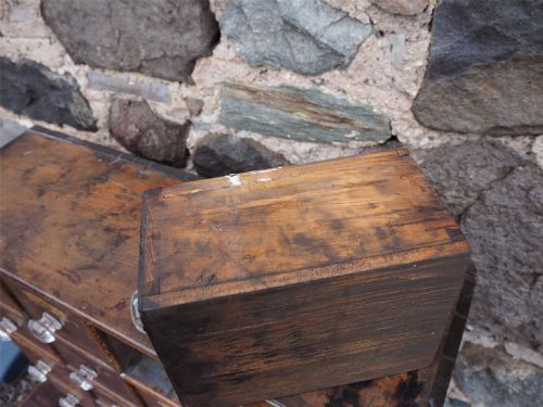 SMALL SET OF VICTORIAN CHEMISTS DRAWERS - ADDITIONAL PHOTO 5