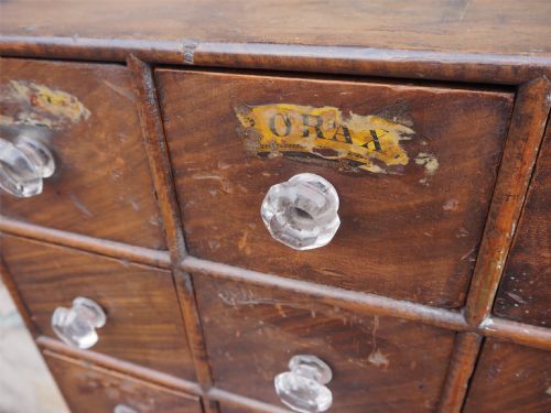 SMALL SET OF VICTORIAN CHEMISTS DRAWERS - ADDITIONAL PHOTO 6