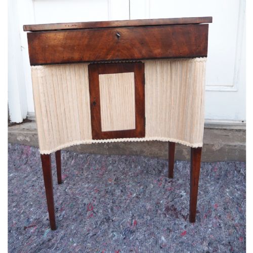 FLAME MAHOGANY LADIES DRESSING TABLE - ADDITIONAL PHOTO 3