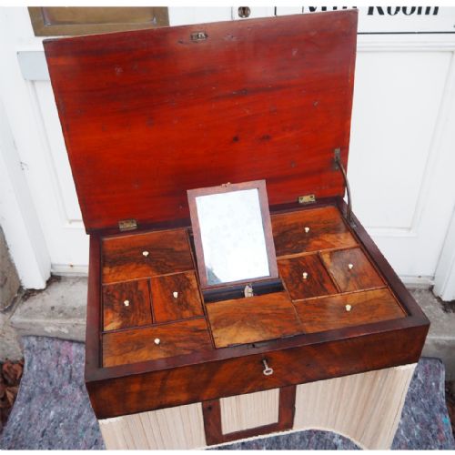 FLAME MAHOGANY LADIES DRESSING TABLE - ADDITIONAL PHOTO 4