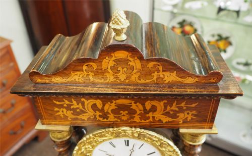 EARLY 19TH CENTURY FRENCH MANTEL CLOCK - ADDITIONAL PHOTO 2