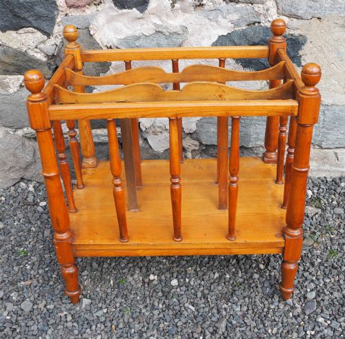 19TH CENTURY FRUITWOOD MAGAZINE HOLDER