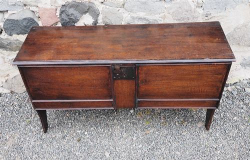 Early Georgian Oak Sword Chest