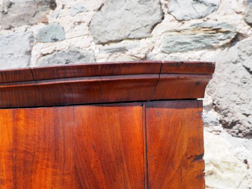 18TH CENTURY BOW FRONT CORNER CABINET - ADDITIONAL PHOTO 4