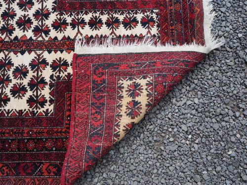 ANTIQUE PERSIAN BALUCHI PRAYER RUG - ADDITIONAL PHOTO 5