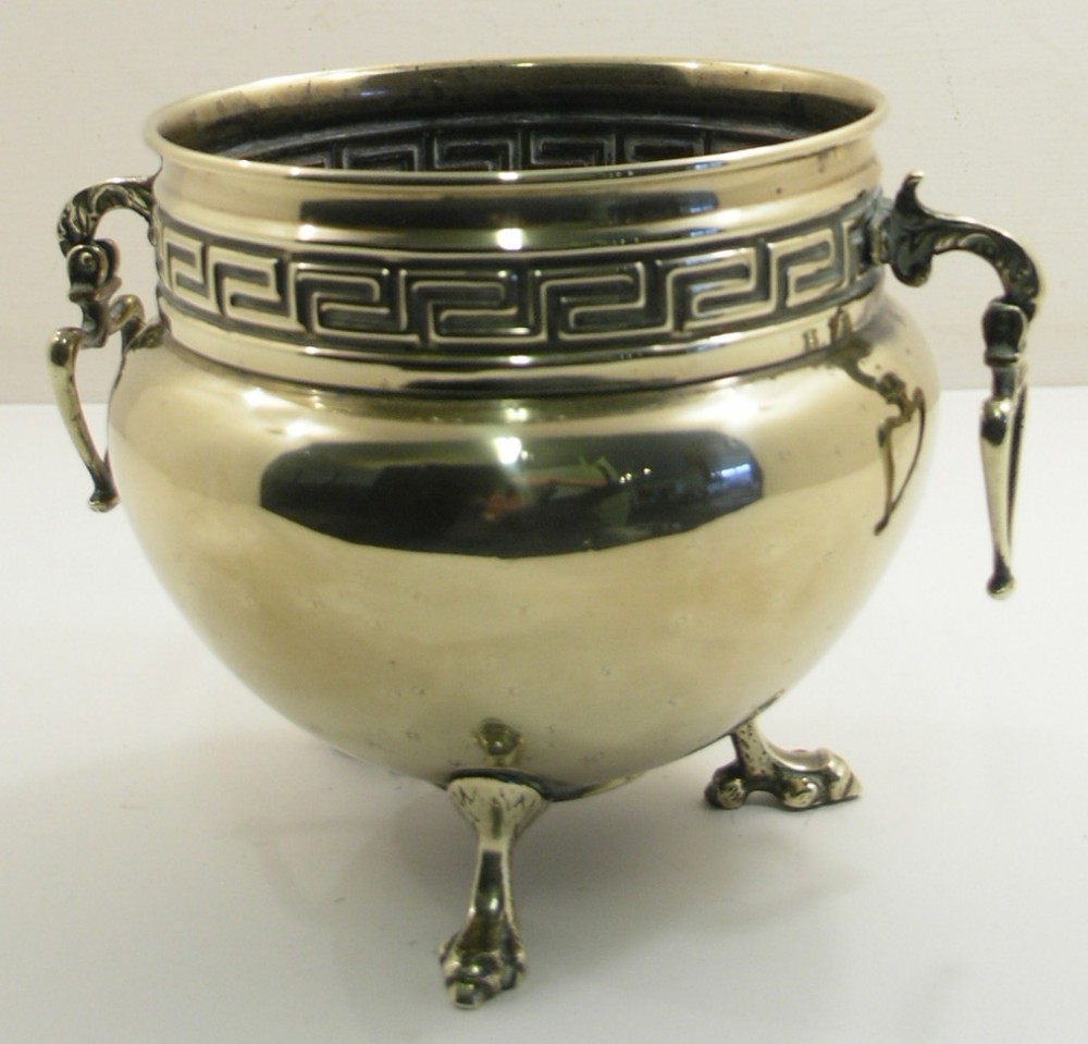 ARTS & CRAFTS SMALL BRASS JARDINERE. C 1920