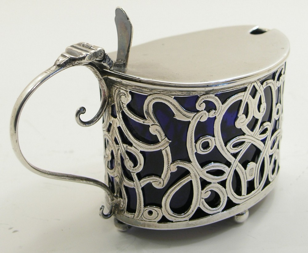 VICTORIAN SILVER MUSTARD POT. BIRMINGHAM 1900