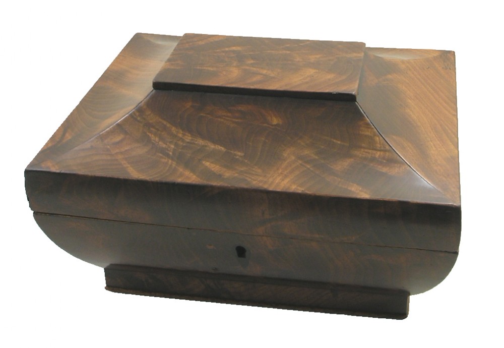 LOVELY SHAPE GEORGIAN MAHOGANY LADIES JEWEL BOX