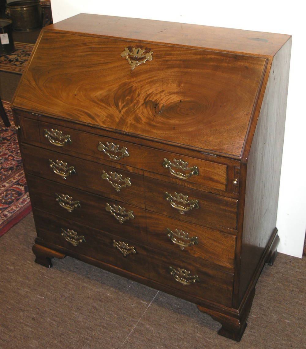 18th CENTURY GEORGE III 3 FOOT MAHOGANY BUREAU