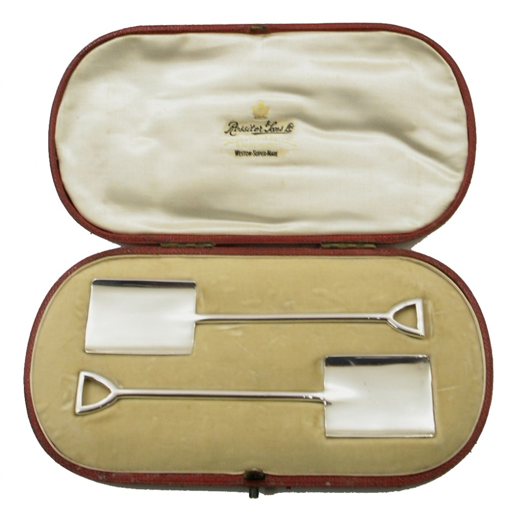 FINE & RARE PAIR OF CASED SILVER SPADES. SHEFFIELD 1896