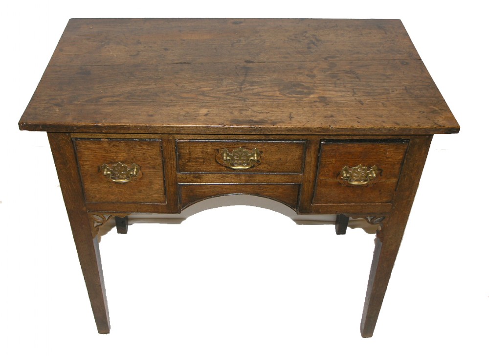 18th CENTURY WELSH OAK 3 DRAWER LOWBOY. C. 1760