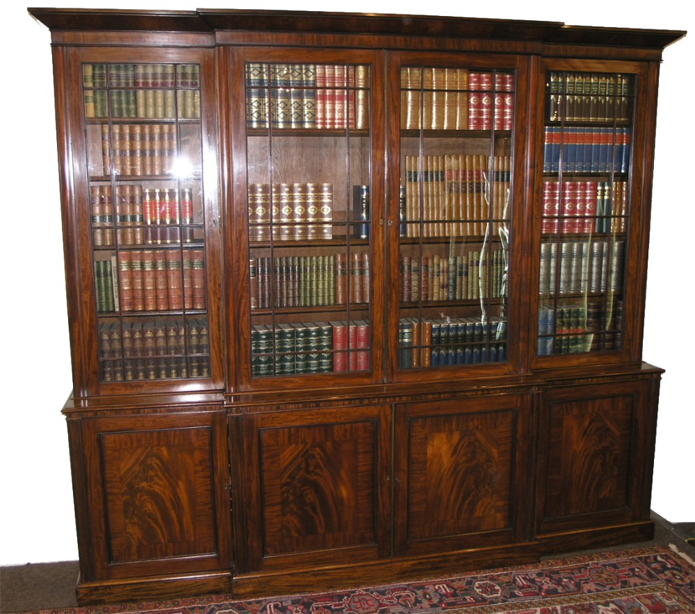 LARGE GEORGIAN MAHOGANY BREAKFRONT BOOKCASE. C. 1825