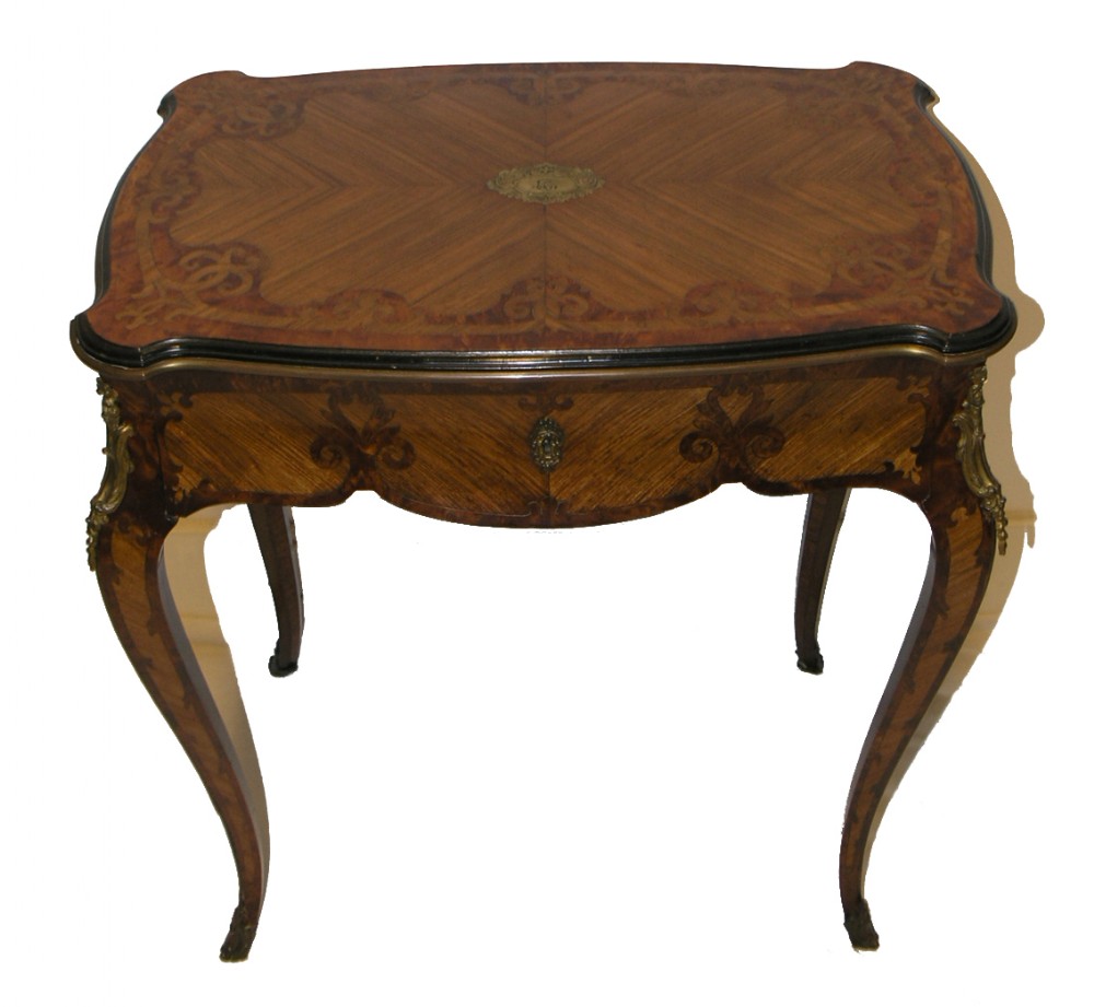 EXQUISITE EARLY 19th CENTURY FRENCH LADIES DESK