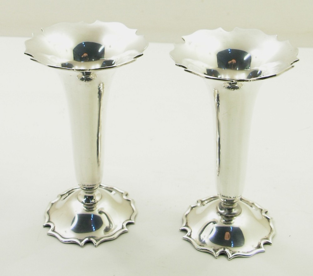 GOOD PAIR OF SILVER FLOWER VASES. CHESTER 1912