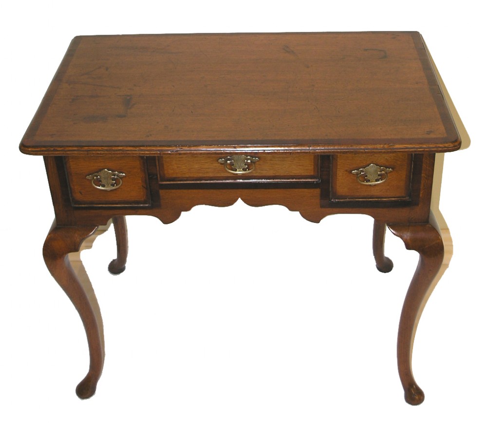 DAINTY GEORGE III OAK CABRIOLE LEG LOWBOY. C. 1780