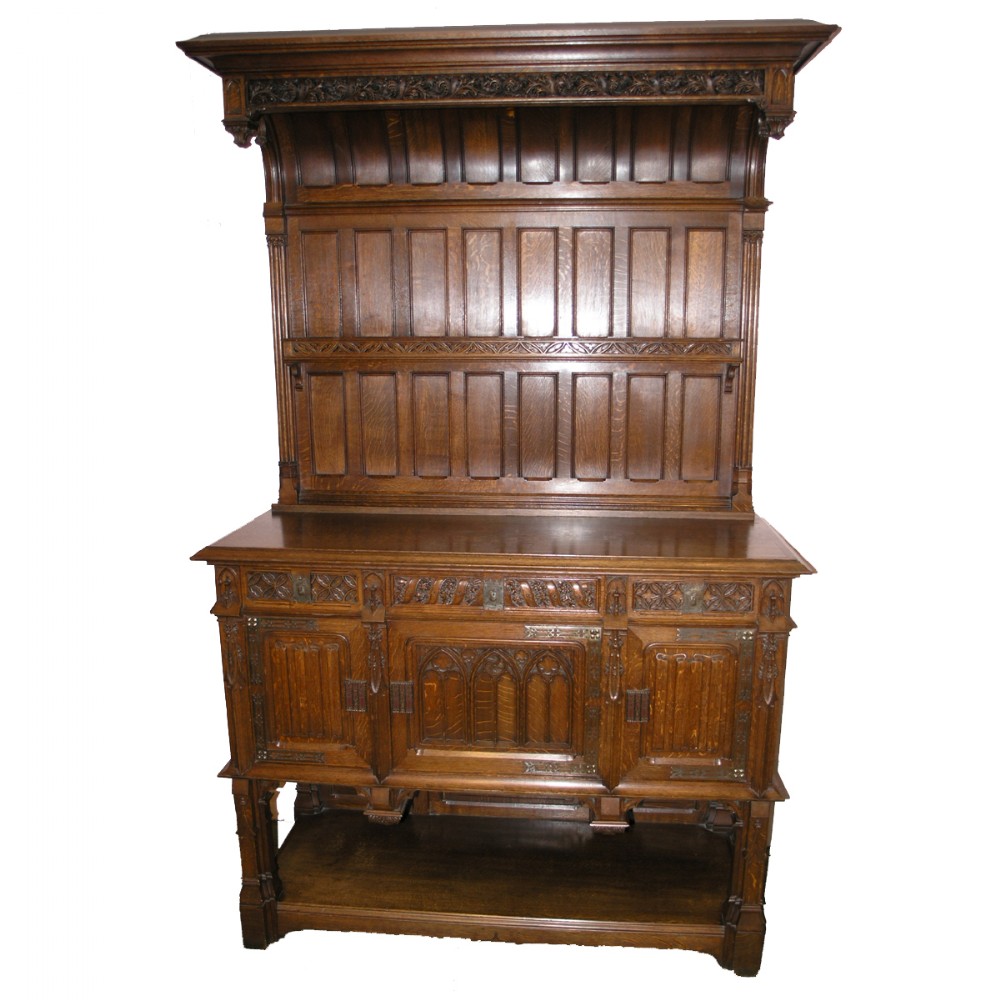 SUPERB QUALITY MID 19th CENTURY CARVED GOTHIC OAK BUFFET