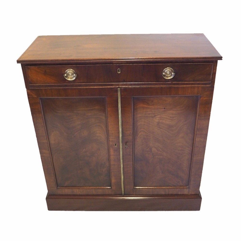 GEORGIAN MAHOGANY NARROW SIDE CABINET