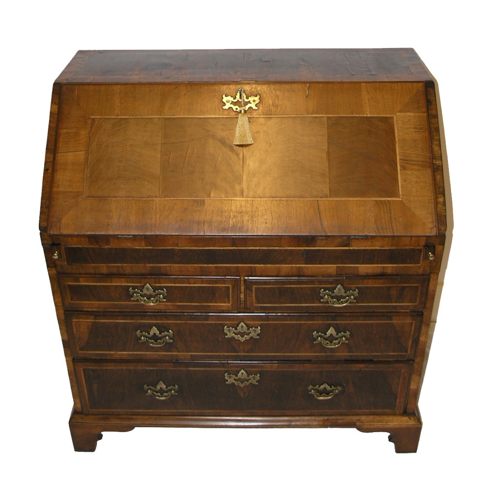 QUEEN ANNE WALNUT BUREAU WITH WELL & SHAPED INTERIOR