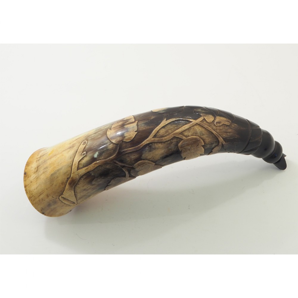 UNUSUAL EARLY 1900'S CARVED COW HORN VESSEL