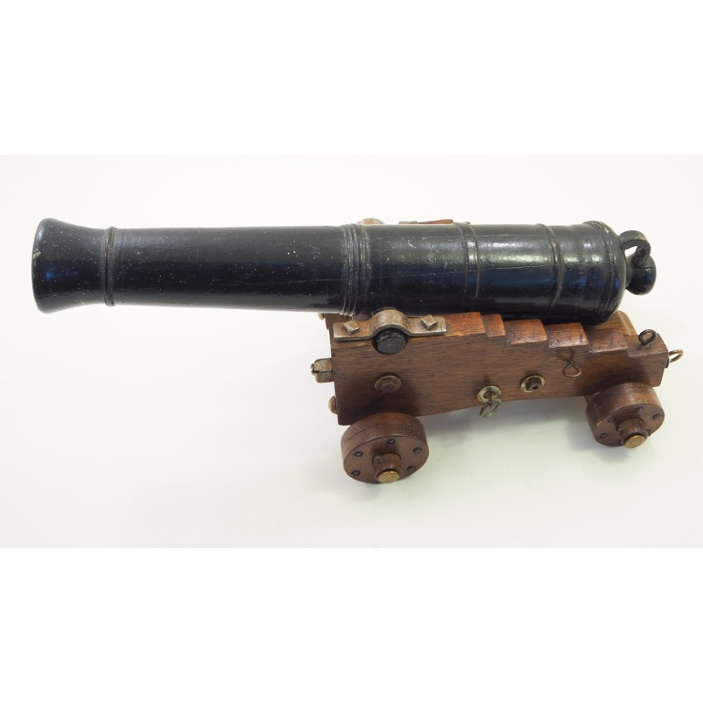 19th CENTURY MODEL TREEN CANNON