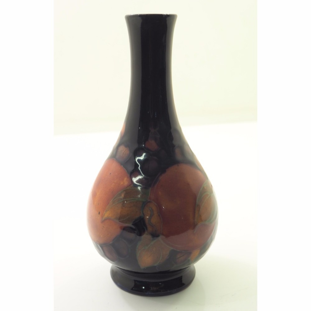 EARLY MOORCROFT ENGLAND POMEGRANATE FLOWER VASE