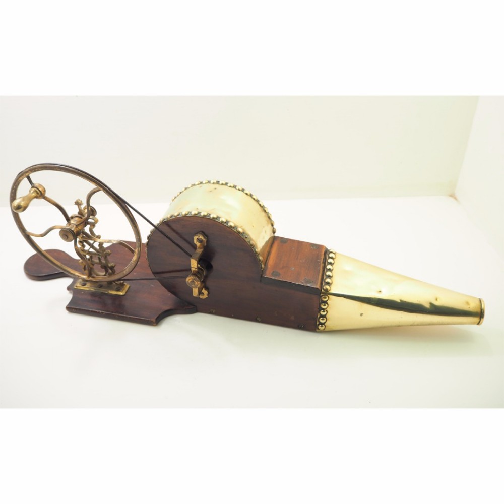 GEORGIAN MAHOGANY & BRASS MECHANICAL BELLOWS