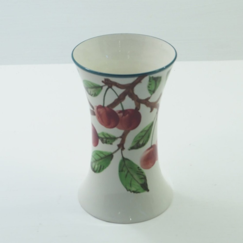 SCOTTISH WEMYSS WARE WAISTED FLOWER VASE