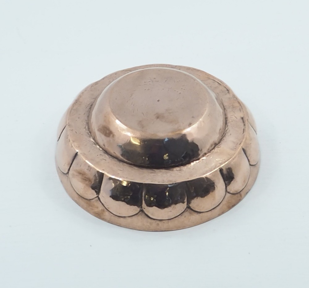 18th CENTURY GEORGIAN COPPER JELLY MOULD