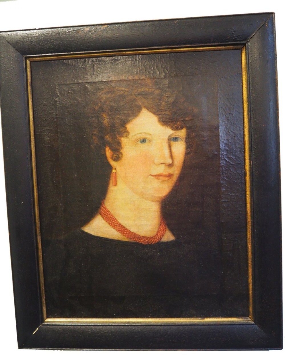 VICTORIAN PORTAIT OF A LADY. OIL ON CANVASS