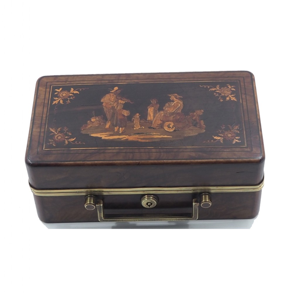 19th CENTURY FRENCH WALNUT & MARQUETRY BOX